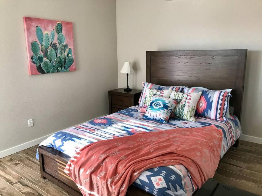 Private View On The Lake Side Of 95! Sleeps 16 Lake Havasu City Dış mekan fotoğraf