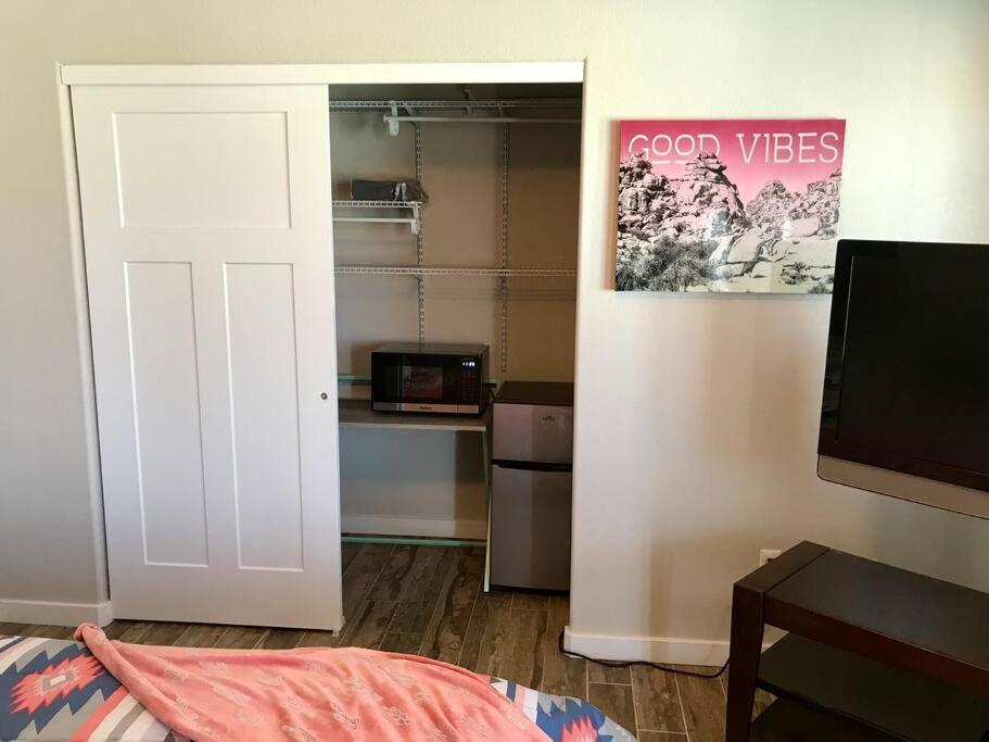 Private View On The Lake Side Of 95! Sleeps 16 Lake Havasu City Dış mekan fotoğraf